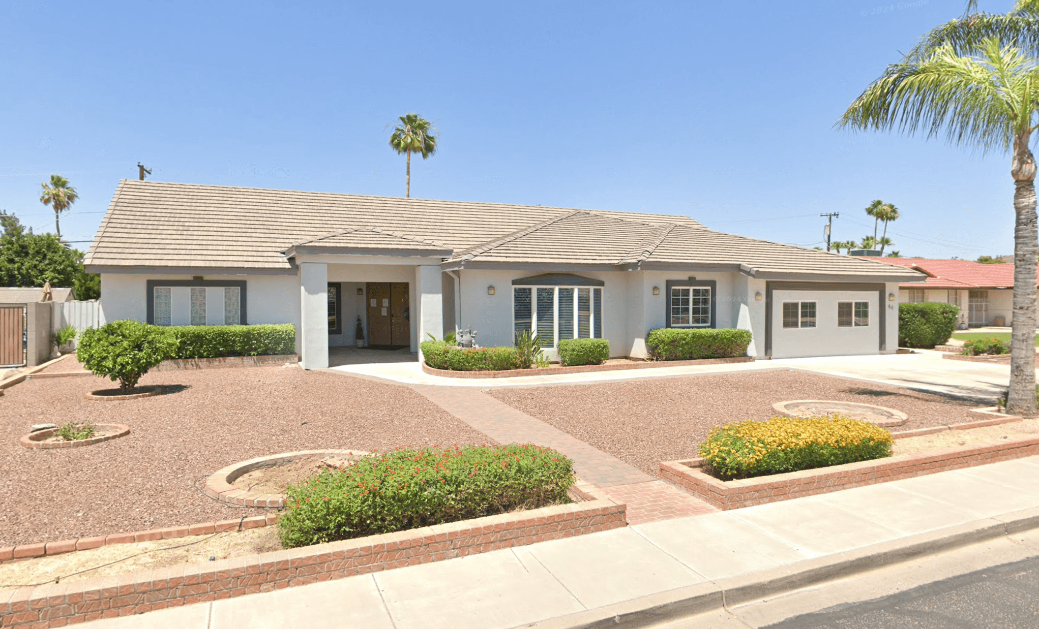 best-care-home-of-moon-valley