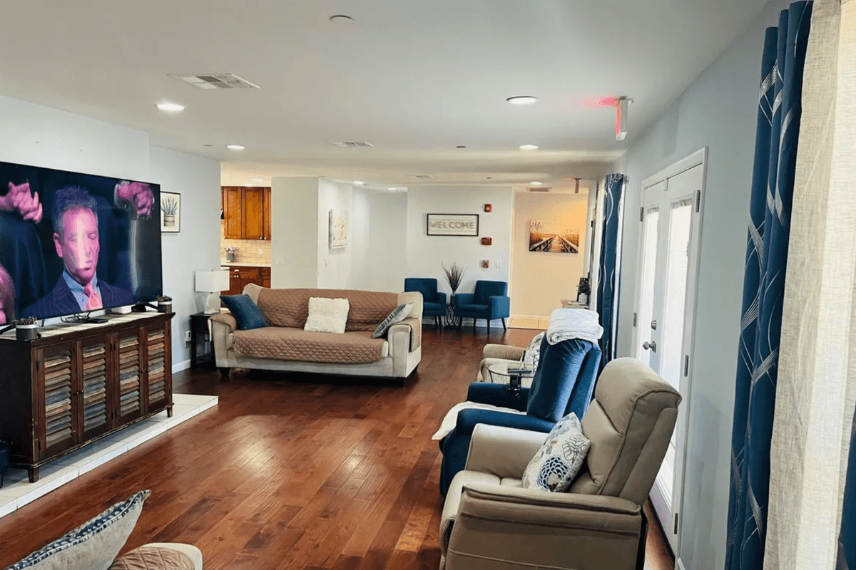 joyful-living-carehome-gallery-3