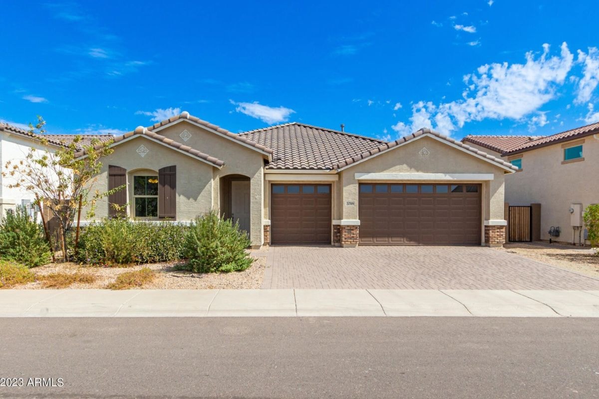 st-michaels-manor-ii-gallery-0